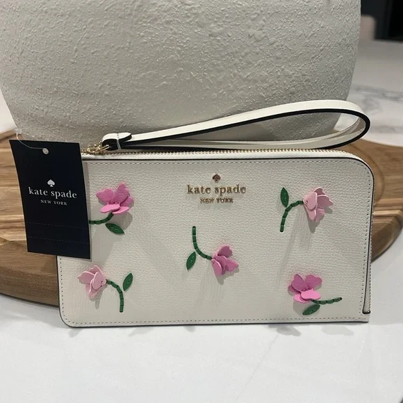 💕Cute.💐KATE SPADE WRISTLET. - Picture 4 of 16